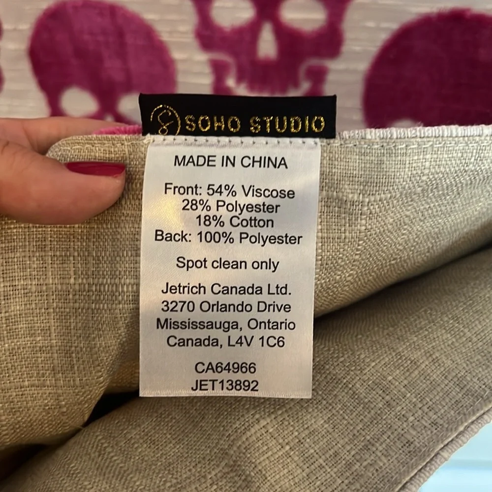 Soho Studio Goth Glam Belgium Woven Magenta Pink Velvet Skull Table Runner NWT